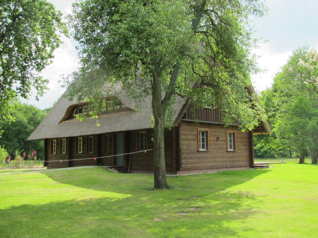 Exklusives Holzhaus Villa Burg  Room photo